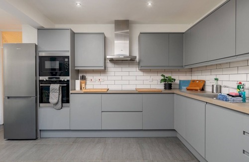 High Wycombe Casa | Cosy & Comfy Home in High Wycombe & The Chilterns| Pass the Keys