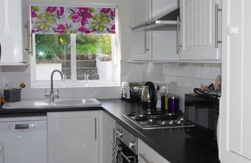 Winchcombe Cabaña | Cosy Cotswold Cottage - Penny Cottage - pet friendly - sleeps 2