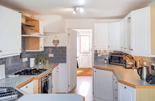 Cheltenham Cabaña | Cosy Cotswolds House