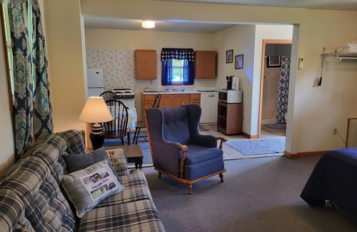 Cherokee Cabina | Cosy cottage, easy walk to casino , 5 min. From GSMNP.