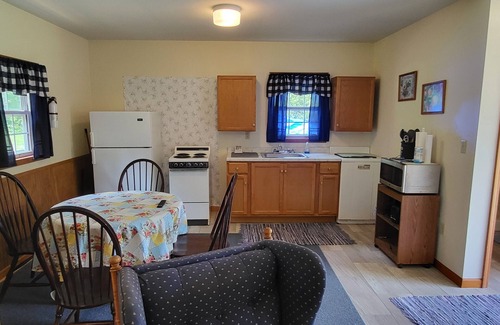 Cherokee Cabina | Cosy cottage, easy walk to casino , 5 min. From GSMNP.