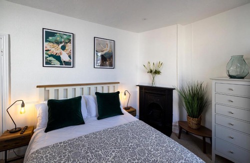 Beer Apartamento | Cosy Cottage for Couples, Parking, 3 Min 2 Beach
