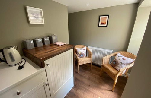 Polton Cabaña | Cosy cottage located 25 minutes from Edinburgh City Centre