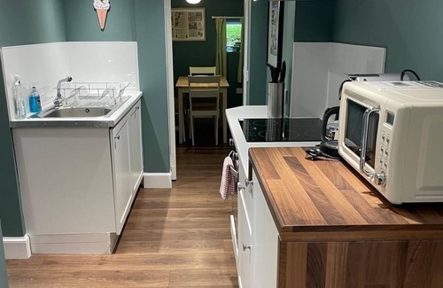 Polton Cabaña | Cosy cottage located 25 minutes from Edinburgh City Centre