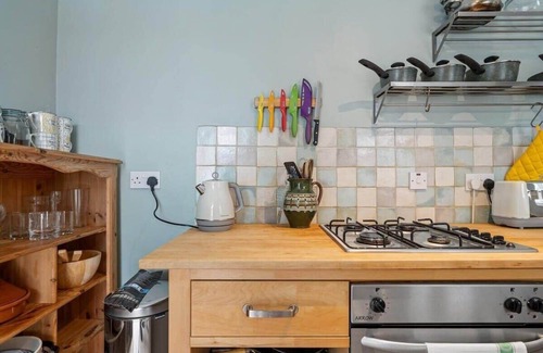 Plymouth Cabaña | Cosy Cottage with Secluded Garden, Plymouth