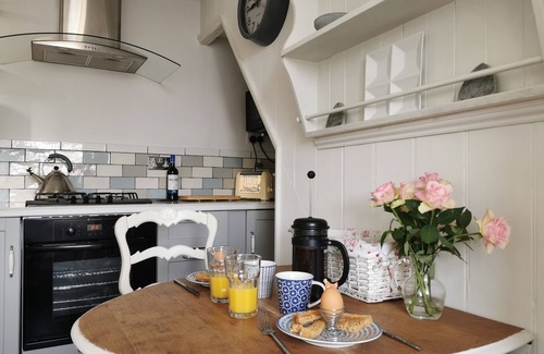 Newlyn Cabaña | Cosy Cottage with Spectacular Sea Views