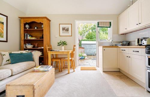 Abbess Roding Casa | Cosy Country Cottage
