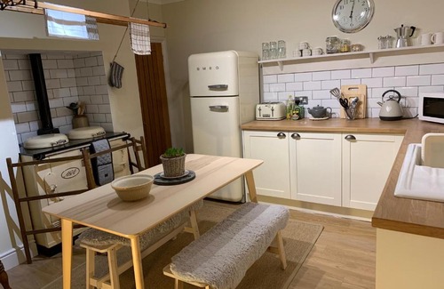 Gloucester Casa | Cosy Country Cottage in City Centre