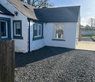 Beattock Casa | Cosy country cottage in rural location