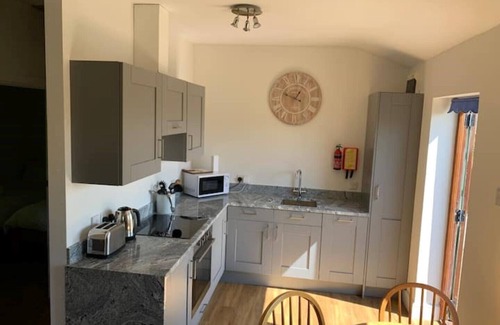 Wedmore Cabaña | Cosy Country Cottage near Cheddar and Wedmore