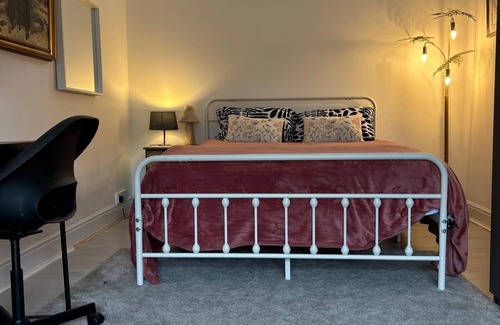 Bray on Thames Casa | Cosy Double Room 5 Minutes from Station,Peaceful Area, Only 20 Minutes to London