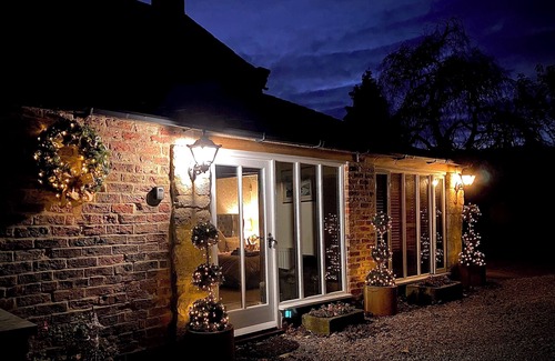Ripon Cabina | Cosy Farm Lodge in Melmerby Village, Ripon