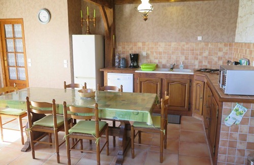 Dondas Villa | Acogedor apartamento en villa con piscina, TV, terraza, vista panorámica y aparcamiento