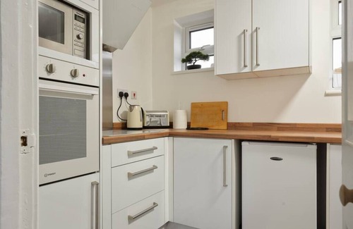 Scunthorpe Casa | Cosy Full Home | Serviced Apt | Free Parking | Walk to Amenities