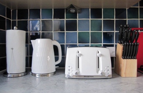 Glasgow Apartamento | Cosy, Hidden, Off Main Roads Upper Mews Apartment with Free Parking and Wifi