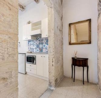 Floriana Casa | Cosy Hideaway