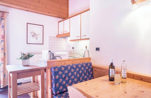 Lagundo Apartamento | Acogedor apartamento vacacional Kornus con vistas a la montaña
