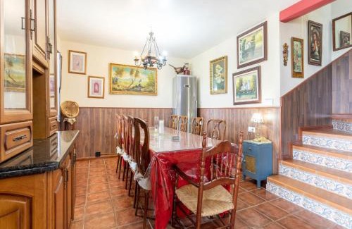 Archidona Casa | Cosy holiday home in Villanueva de Tapia with garden