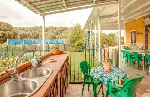 Archidona Casa | Cosy holiday home in Villanueva de Tapia with garden