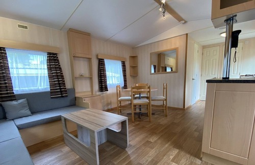 Erezee Casa | Caravana residencial situada en medio de un camping en un paraje muy natural.