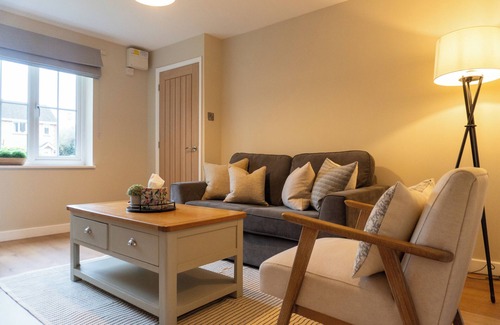 Shrewsbury Casa | Cosy Home with parking, 10 minute walk to town centre