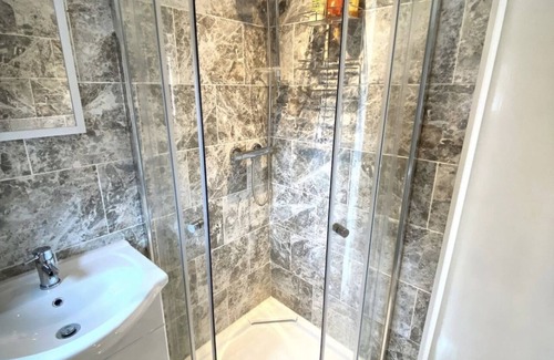 Leek Casa | Cosy House Near The Peak District