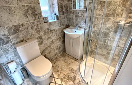Leek Casa | Cosy House Near The Peak District