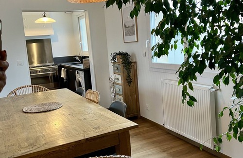 Ouistreham Casa | Cosy house with heated pool on the seafront