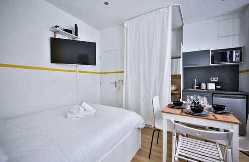 Parc-de-Montsouris Apartamento | cosy independant studio proche gare et jardin