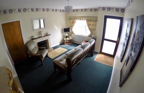 Keel Casa | Cosy Keel Cottage