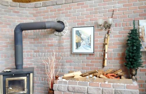 Mashteuiatsh Chalet De Esquí | Cosy lakeside chalet in Mashteuiatsh with jacuzzi