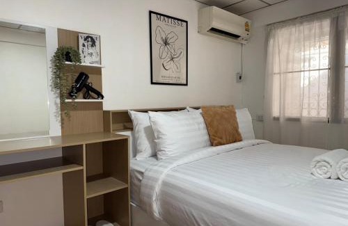 Rama 9 Casa | Cosy Lodge MRT Phra Ram 9