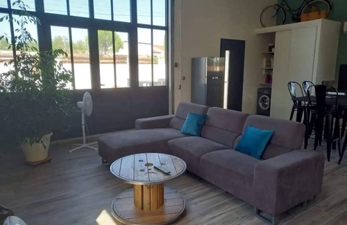 Aigues-Vives Casa | Cosy-loft , Industriel , Jacuzzi , Pour 2 Personnes max