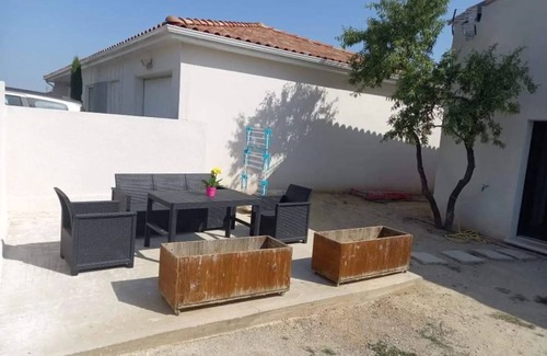 Aigues-Vives Casa | Cosy-loft , Industriel , Jacuzzi , Pour 2 Personnes max