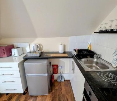 London Borough of Hounslow Apartamento | Cosy Loft Studio in Town Centre