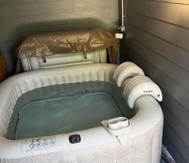 La Riviere-Saint-Sauveur Casa | Cosy maison 3 chambres Honfleur jardin, parking privé et jacuzzi