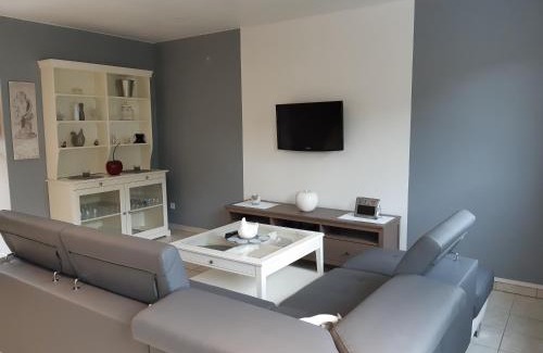 La Riviere-Saint-Sauveur Casa | Cosy maison 3 chambres Honfleur jardin, parking privé et jacuzzi
