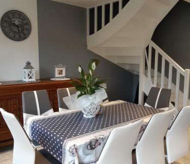La Riviere-Saint-Sauveur Casa | Cosy maison 3 chambres Honfleur jardin, parking privé et jacuzzi