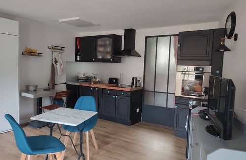 Le Puy-en-Velay Casa | Cosy Maison D'hôtes, Terrasse Ombragée, Parking