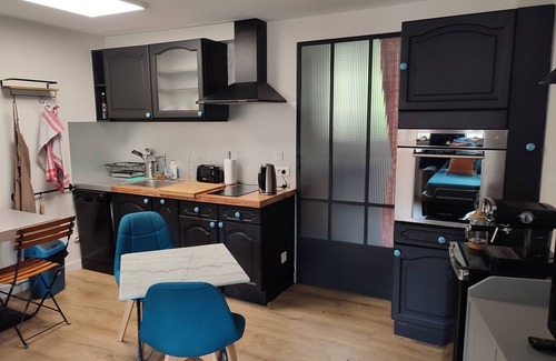 Le Puy-en-Velay Casa | Cosy Maison D'hôtes, Terrasse Ombragée, Parking