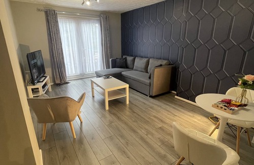 Darlaston Apartamento | Cosy, Modern Apartment