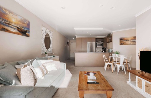 Mount Maunganui Apartamento | Cosy Mount Base King Bed, Ensuite & Top Location