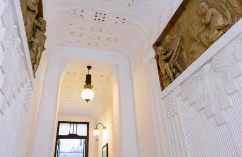 Nepszinhaz negyed Apartamento | Cosy nest close to Blaha sqr