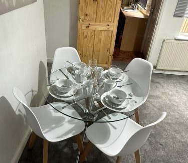 Thurnscoe Casa | Cosy Nest Getaways