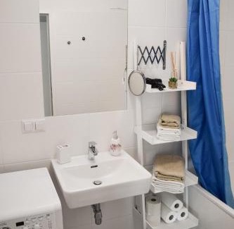 Donaustadt Apartamento | Cosy new Apartment 3min to VIC/Uno-City and Danube
