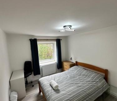 Longcroft Casa | Cosy new decorated flat in Edinburgh