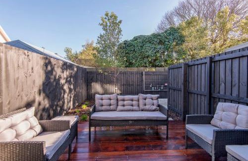 Linwood Apartamento | Cosy Oasis Close To CBD