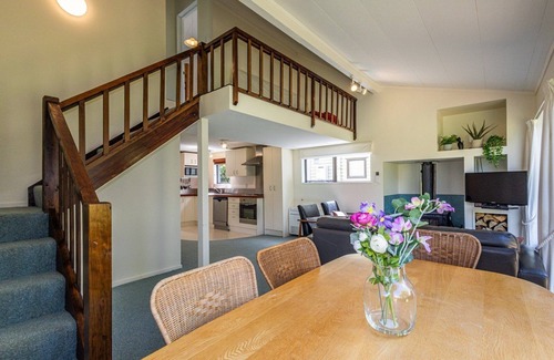 Ohakune Casa | Cosy Ohakune retreat in park-like Turoa Alpine Village