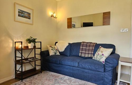 Pitlochry Casa | Cosy peaceful one-bedroom cottage in Pitlochry