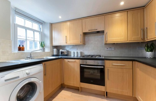 Montpellier Casa | Cosy & Peaceful Self Contained Home in Montpellier